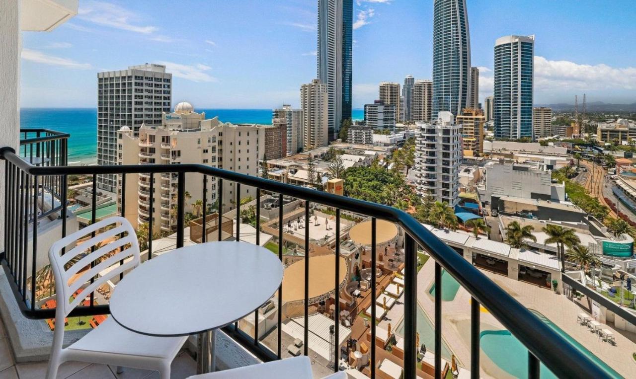 Hotel Apartments On 22 View Avenue, Surfers Paradise Gold Coast Exterior photo