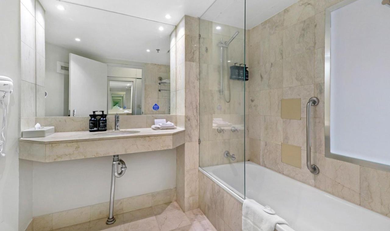 Hotel Apartments On 22 View Avenue, Surfers Paradise Gold Coast Exterior photo